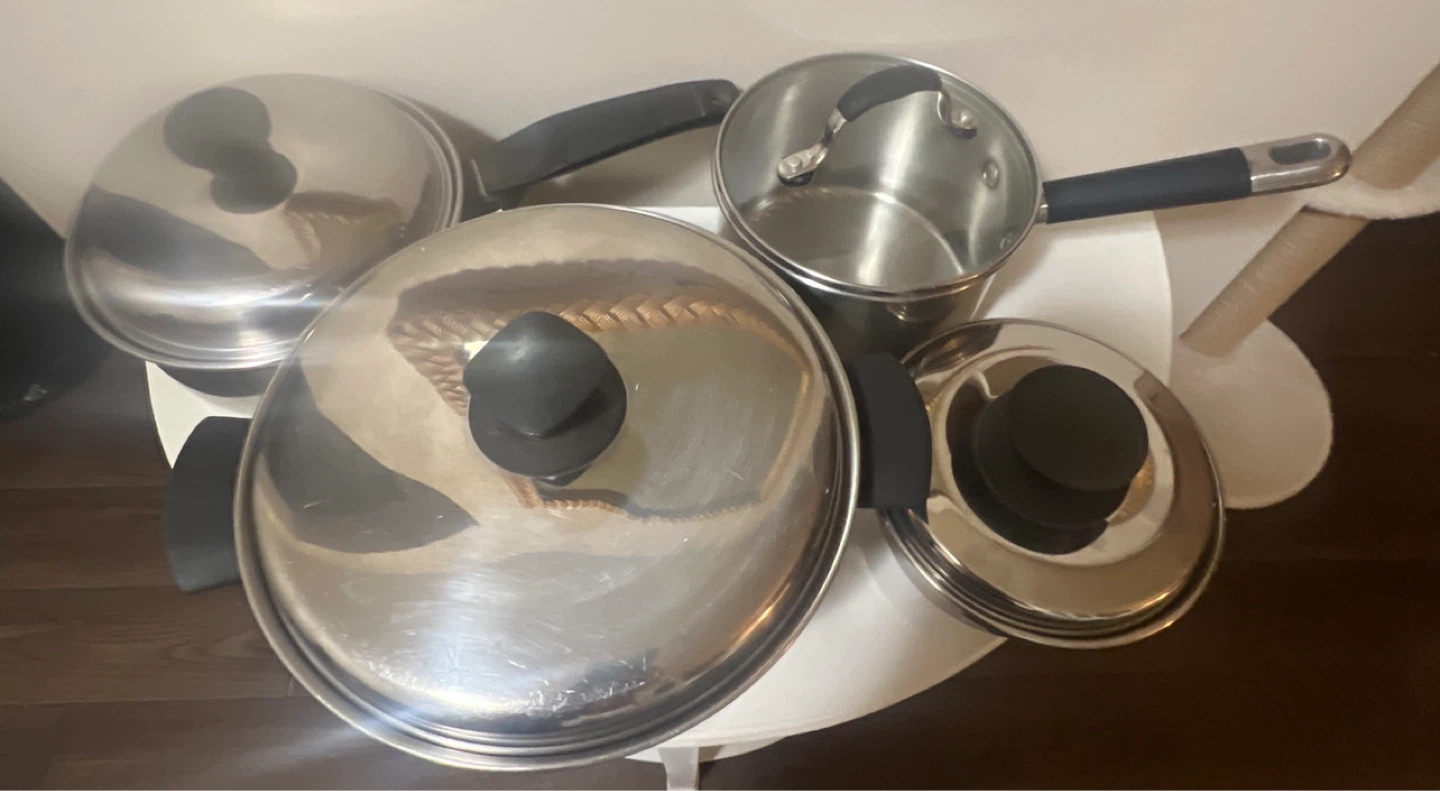 4-Piece Stainless Steel Cookware Pot Lot with Lids