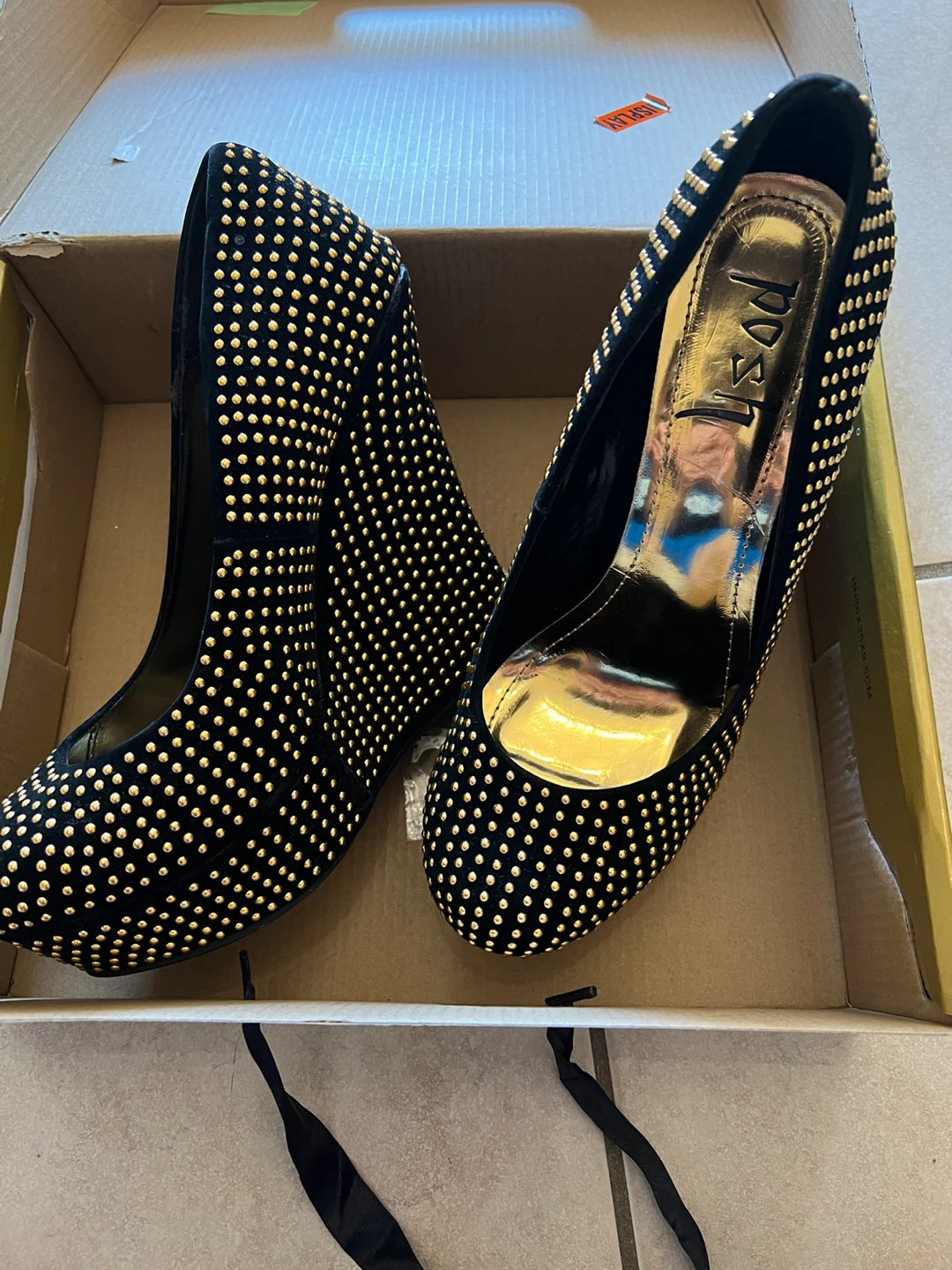 Posh Studded Black Heels - photo 2