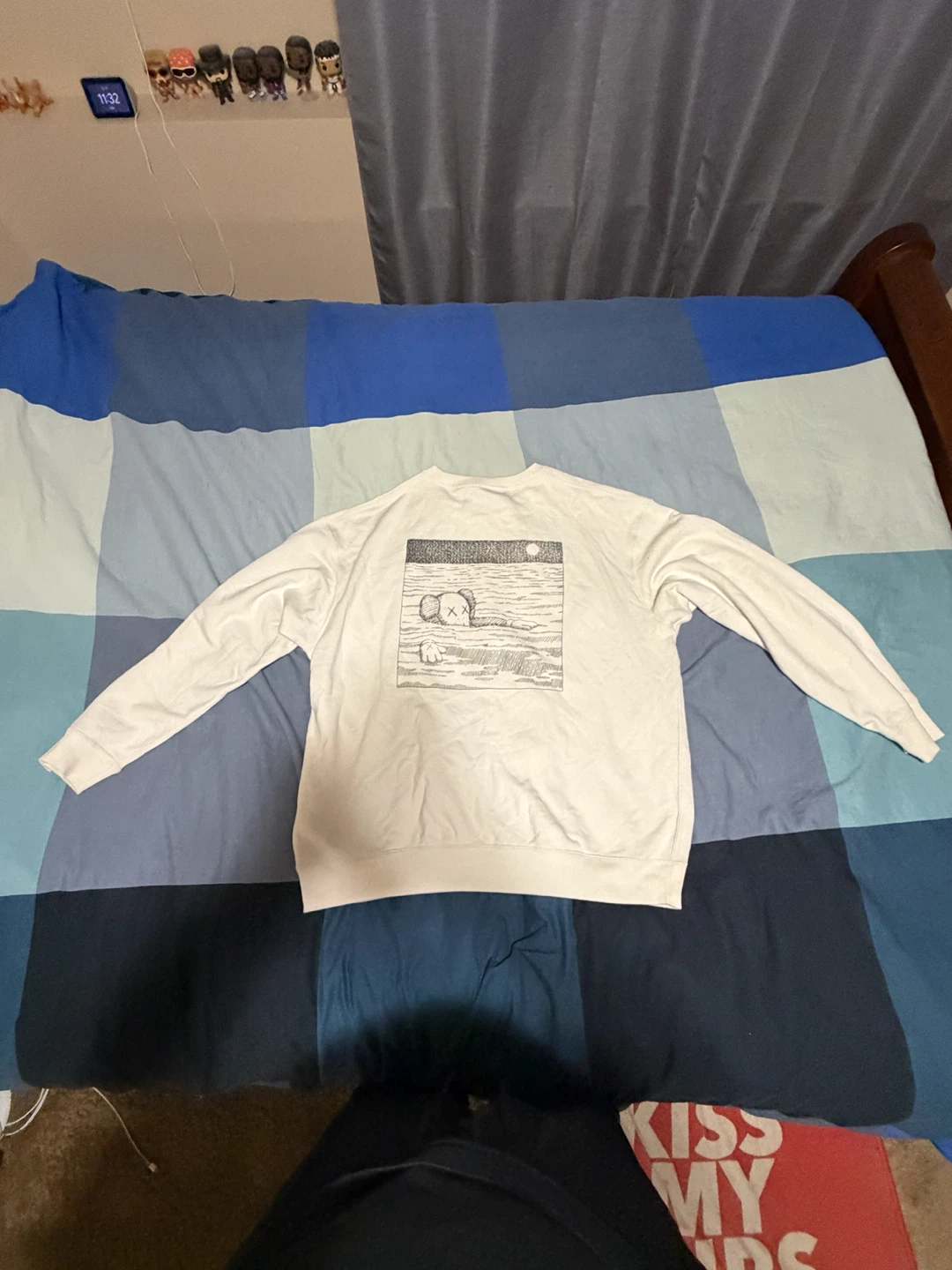 UNIQLO UT KAWS Companion Sweatshirt XL