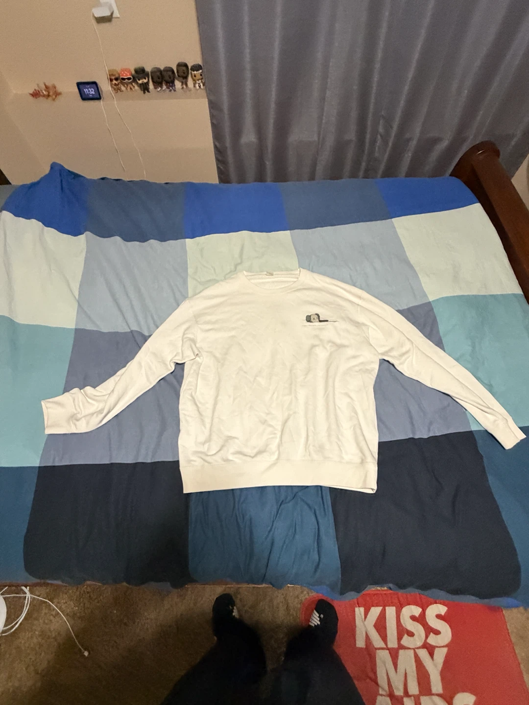 UNIQLO UT KAWS Companion Sweatshirt XL - photo 2