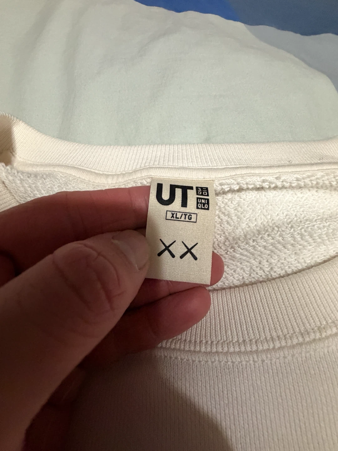 UNIQLO UT KAWS Companion Sweatshirt XL - photo 4