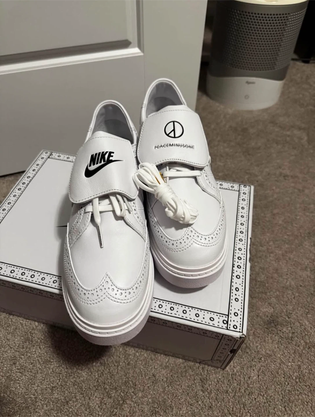 Nike x PEACEMINUSONE Air Force 1 Low White - photo 3