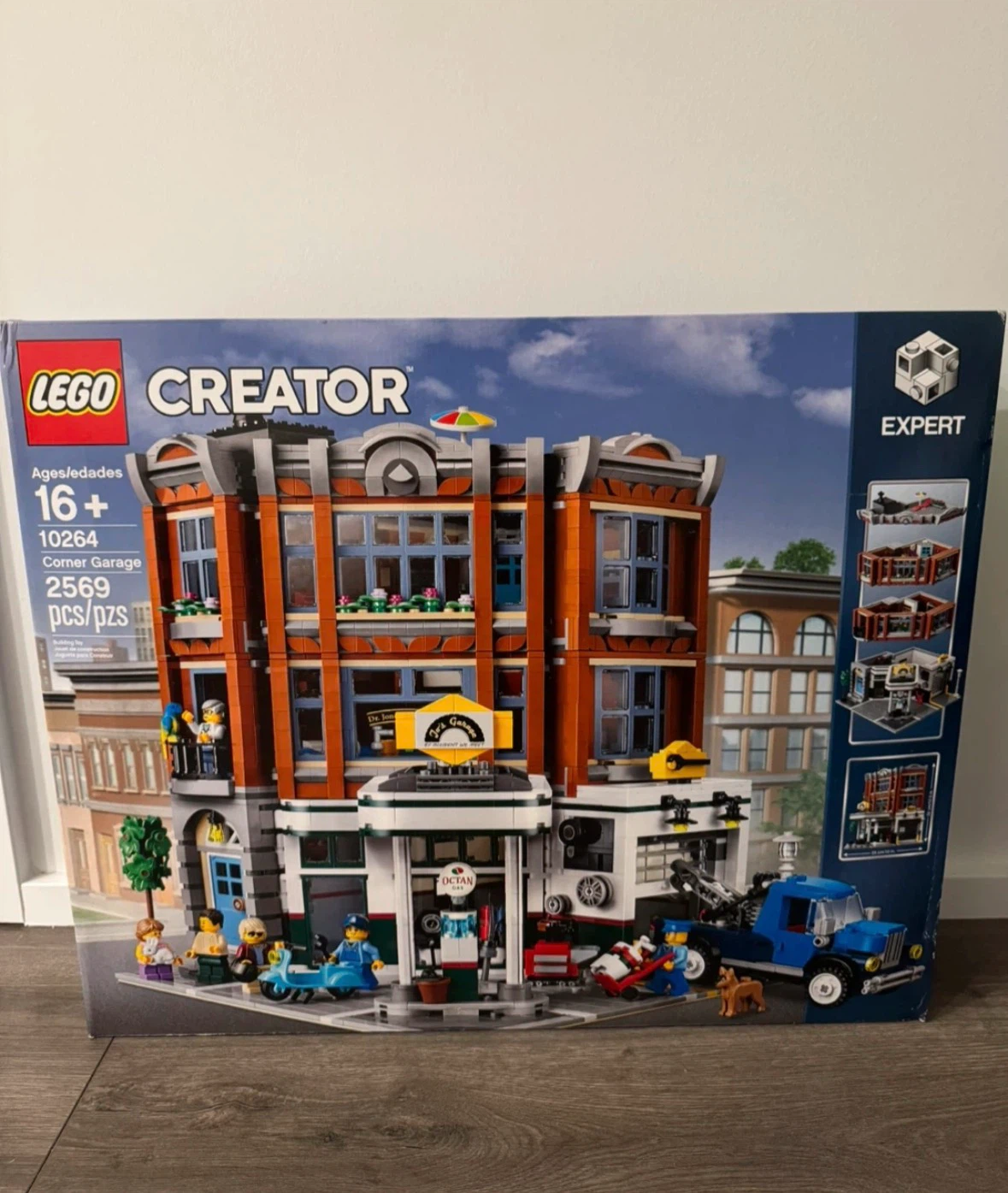 LEGO Creator Expert 10264 Corner Garage Set