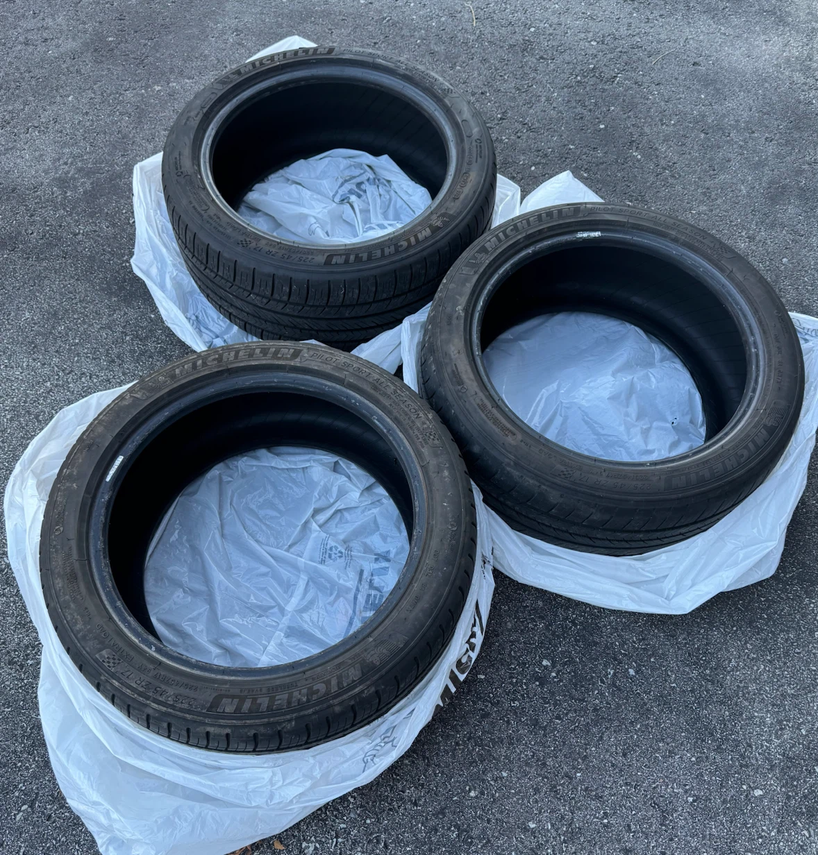 Michelin Pilot Sport 4 All Season Tires 225/45ZR17 (have 3) - photo 4