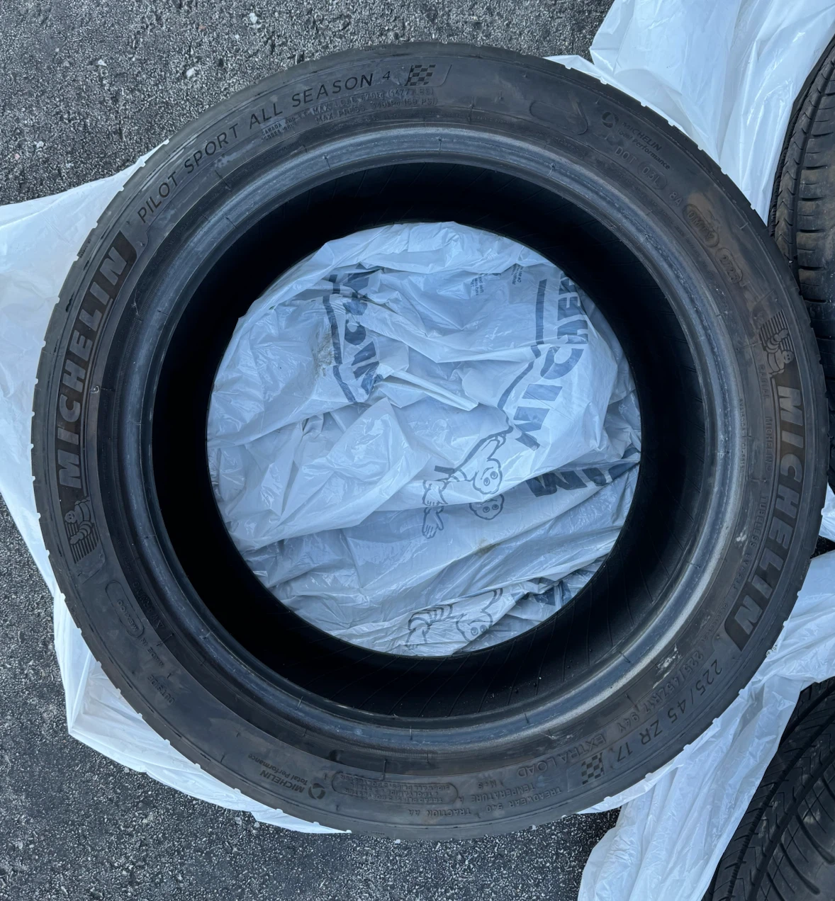Michelin Pilot Sport 4 All Season Tires 225/45ZR17 (have 3) - photo 5