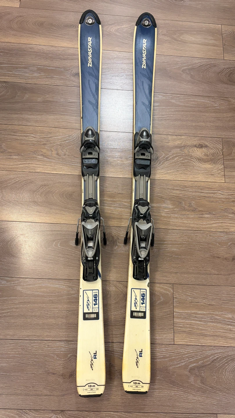 146cm skis