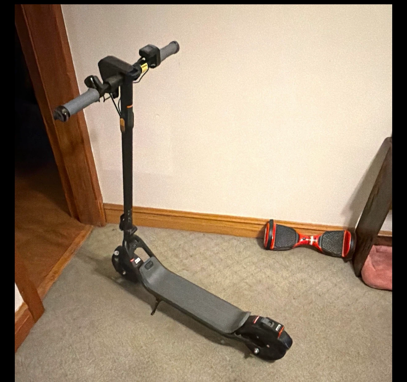 NIU KQI F100 E-Scooter