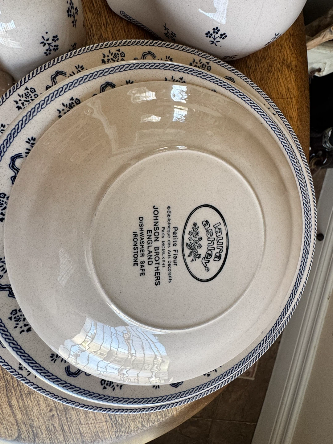 Johnson Brothers Petite Fleur Ironstone Dinnerware Set - photo 3