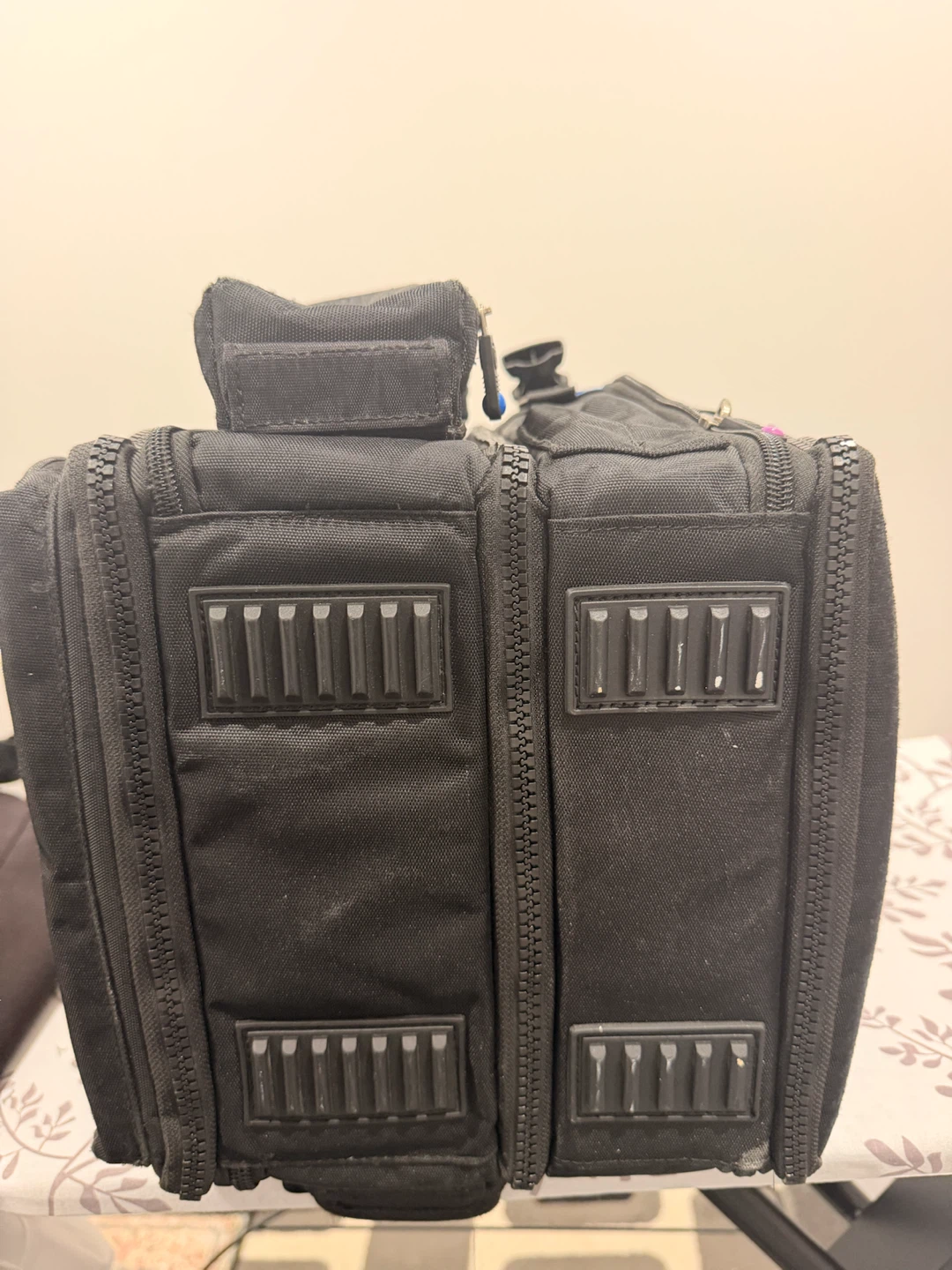 Black "B" Logo Bag with Multiple Compartments - photo 2