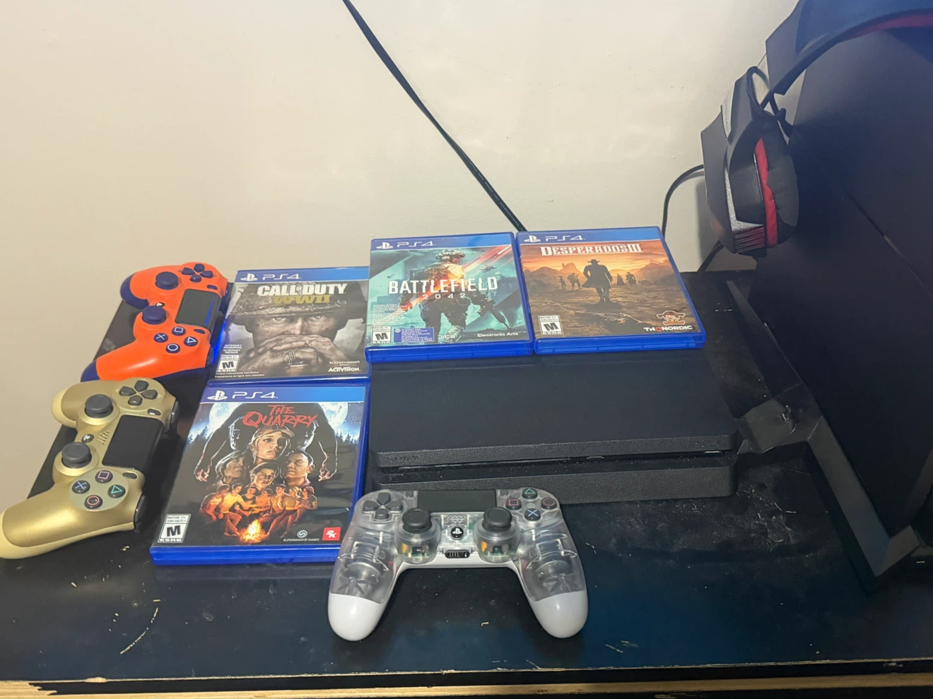 2 PS4 Console with 4 Games and Controllers