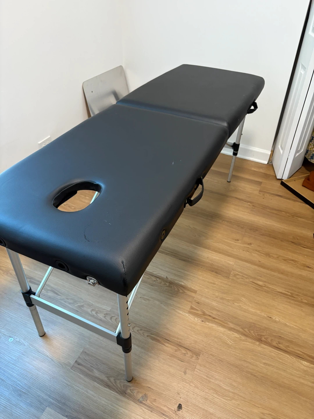 Black Massage Table - photo 5