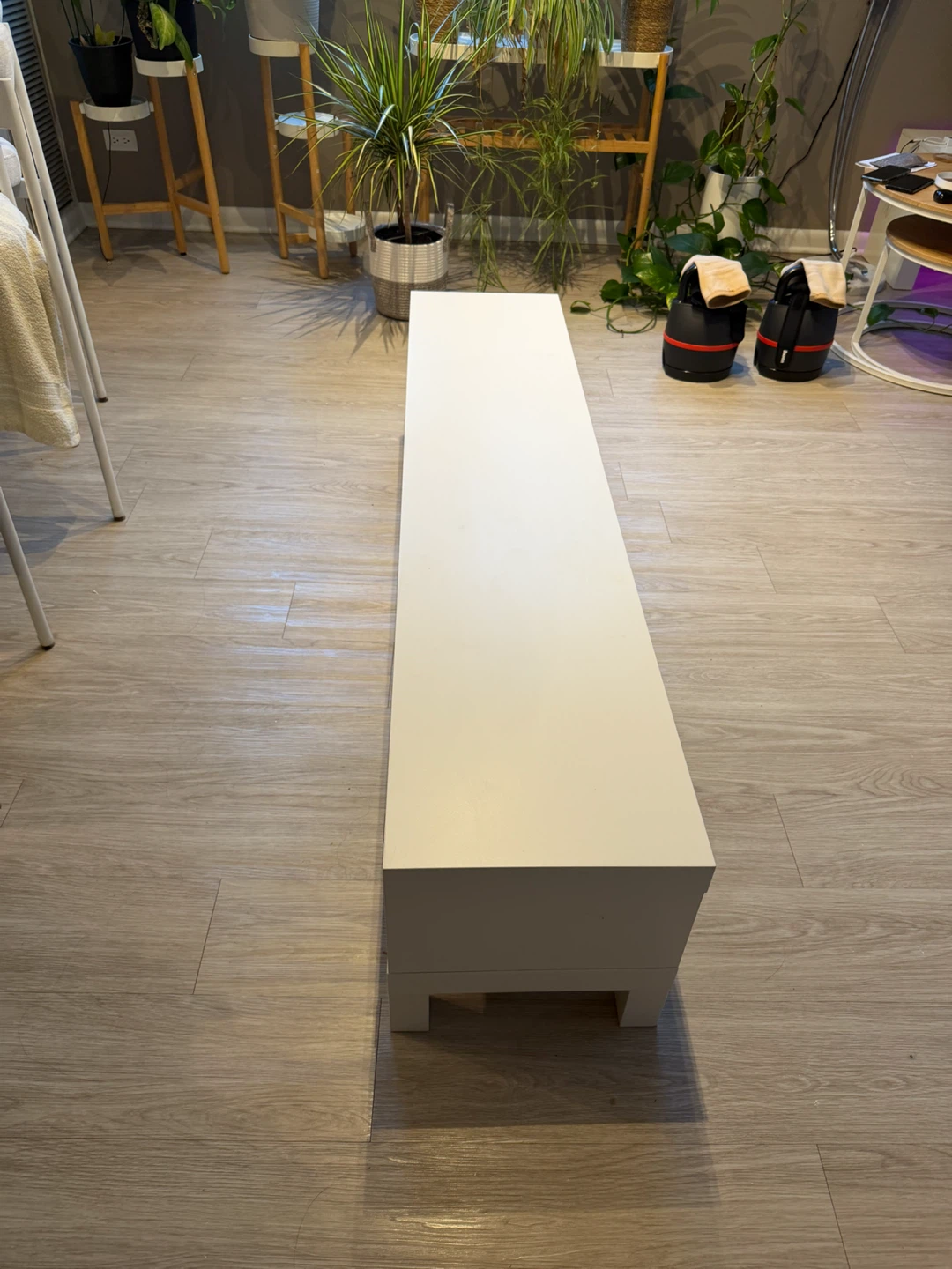 TV stand - like new, white - photo 2