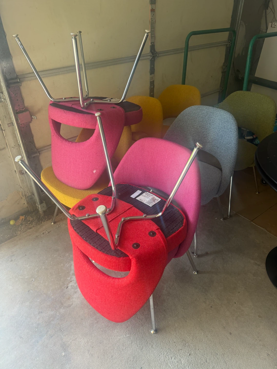 Knoll Saarinen-armless Chairs