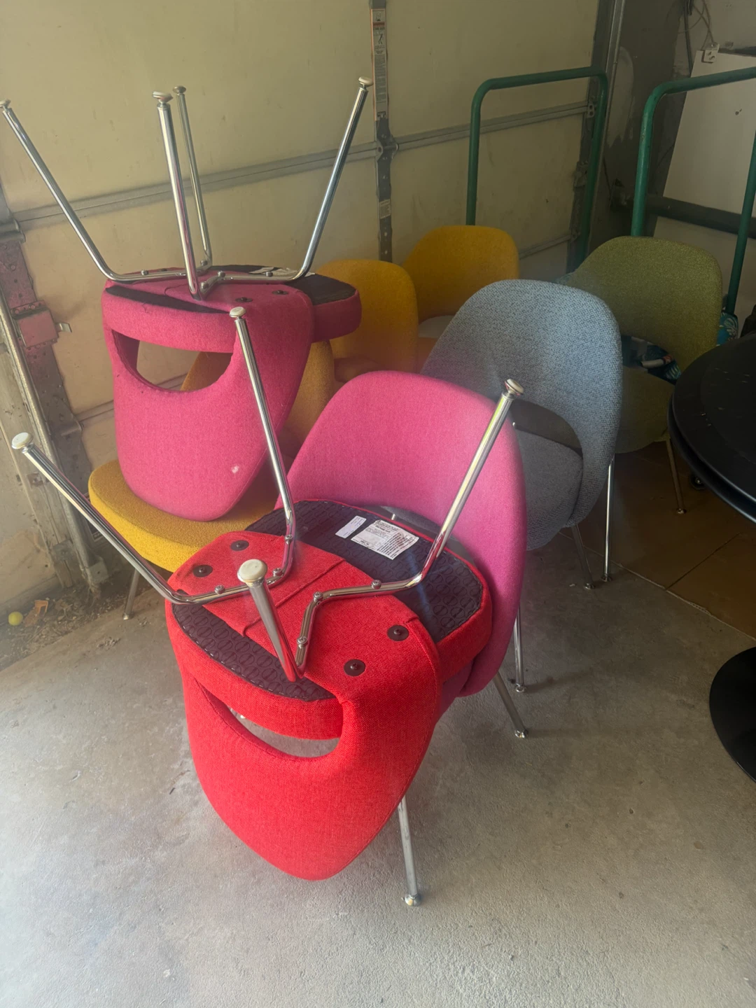Knoll Saarinen-armless Chairs - photo 2