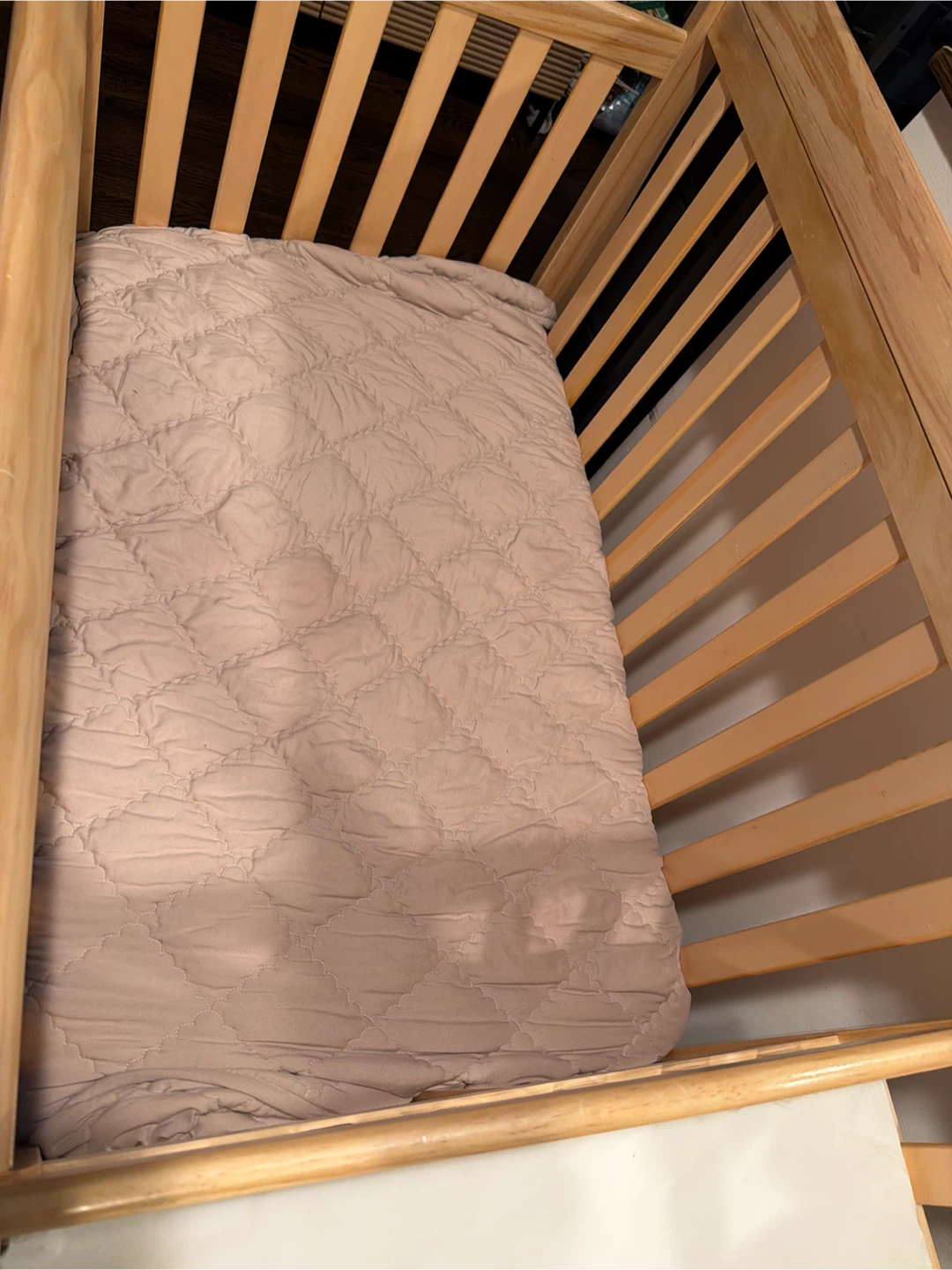 Wooden Crib with Changing Table - photo 3