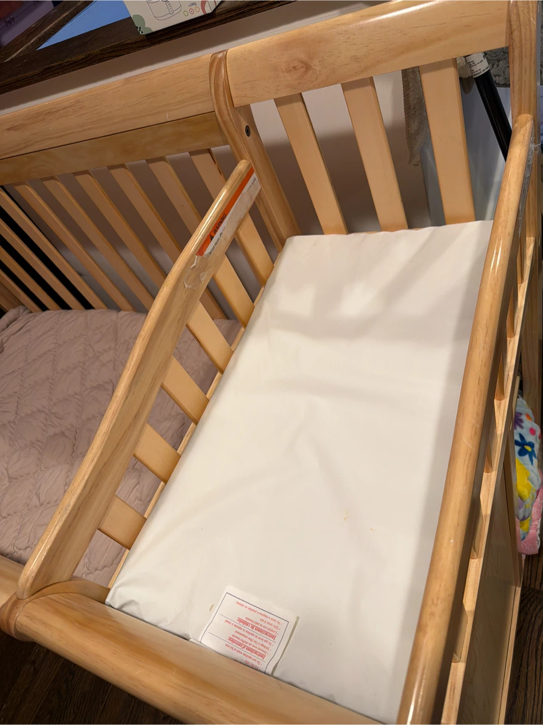 Wooden Crib with Changing Table - photo 4