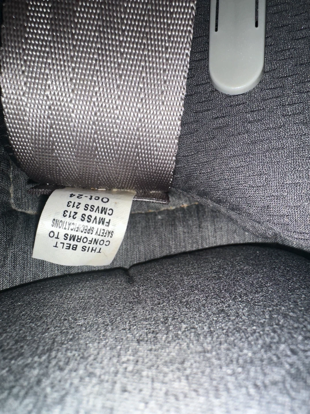 UPPAbaby Mesa V2 Infant Car Seat + Base – Like New - photo 4