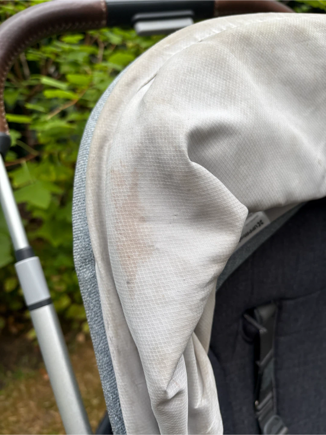 Uppababy Vista 2 stroller, bassinet, and accessories - photo 3