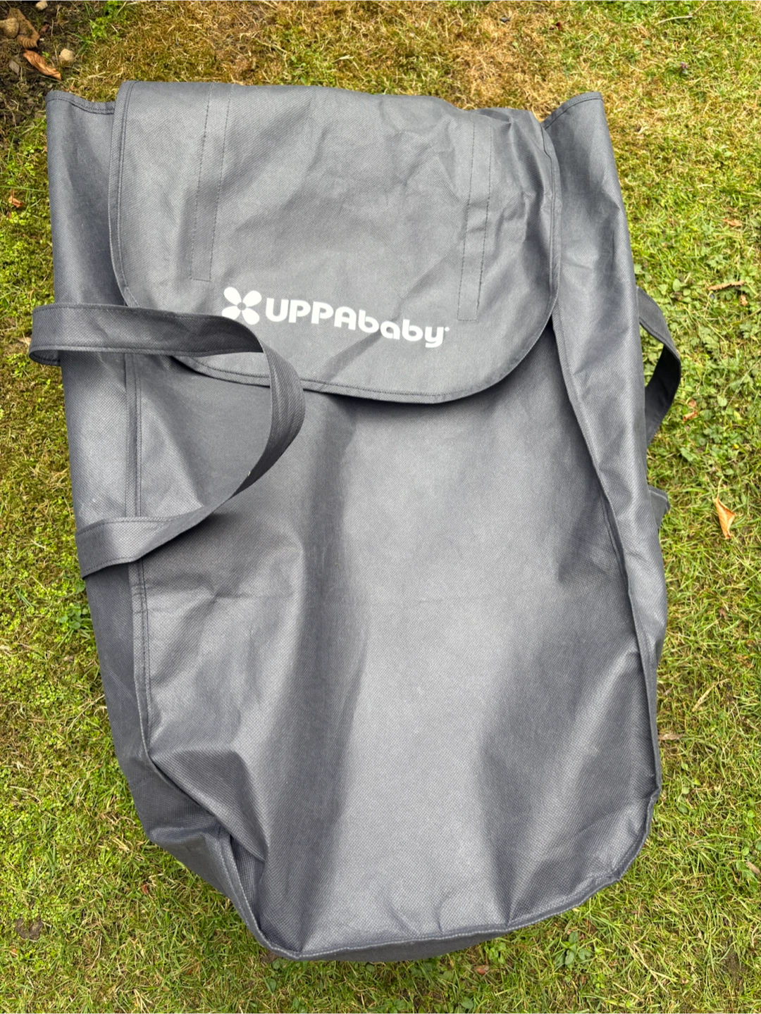 Uppababy Vista 2 stroller, bassinet, and accessories - photo 4