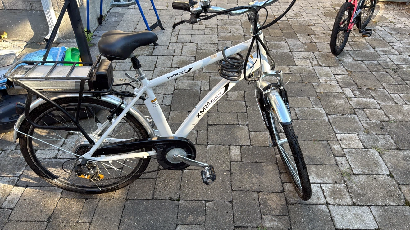 Explorer XM25 Electric Bike - White