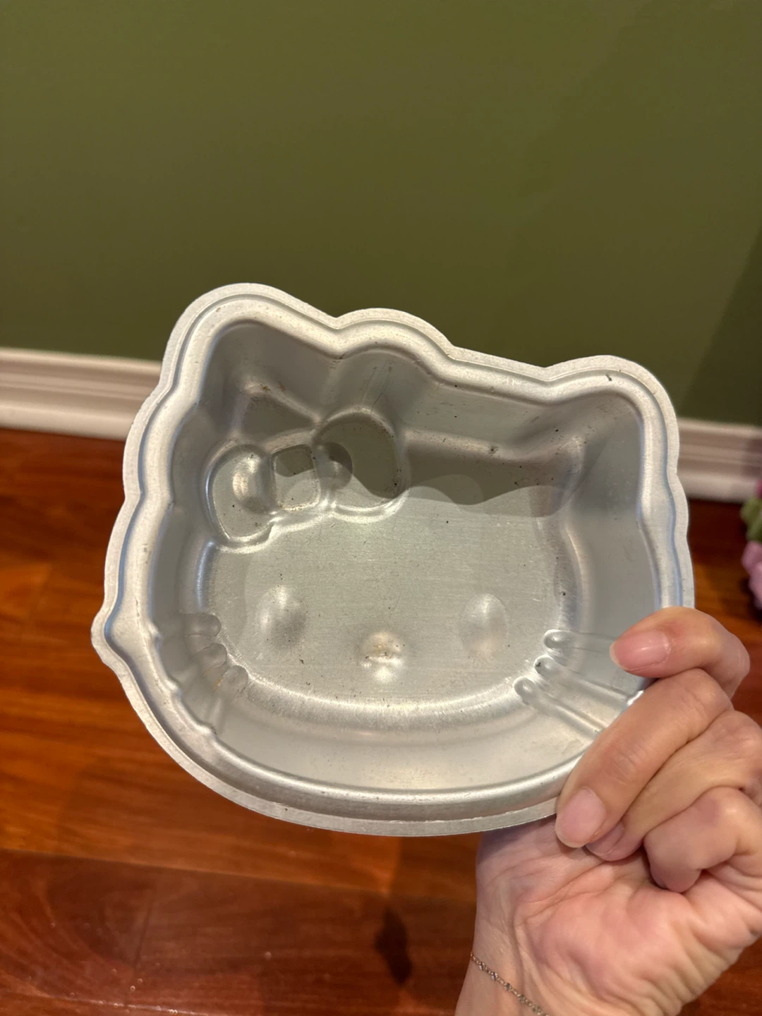 Hello Kitty Shaped Cake Pan
