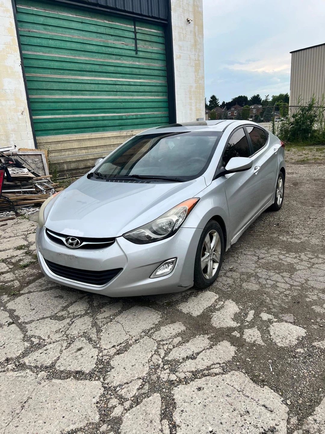 Silver Hyundai Elantra - photo 2