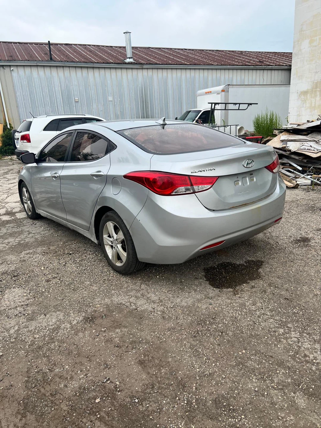 Silver Hyundai Elantra - photo 5