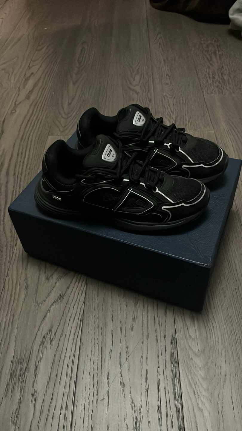 DIOR B30
