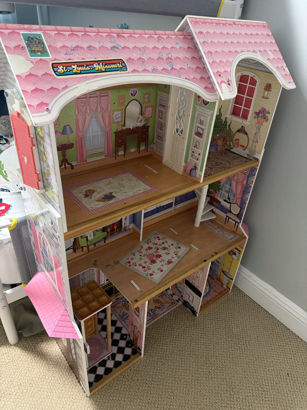 FREE Dollhouse - Pick Up only!