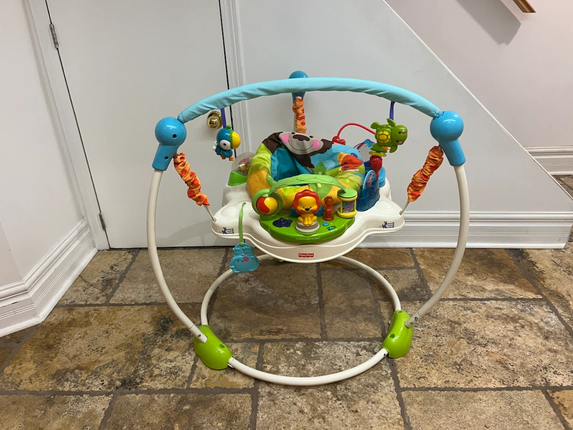 Fisher Price Baby Jumperoo - bounces & spins - adjustable- music