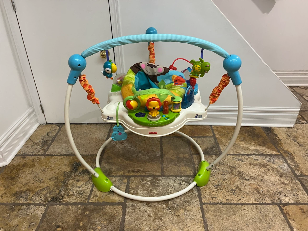 Fisher Price Baby Jumperoo - bounces & spins - adjustable- music - photo 2
