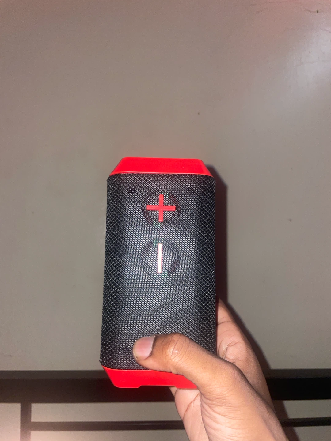 Vivitar Portable Bluetooth Speaker - Red - photo 2