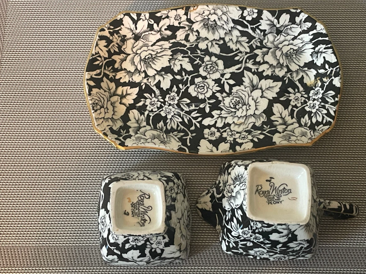 Royal Winton Peony Creamer & Sugar Set with Tray - photo 2
