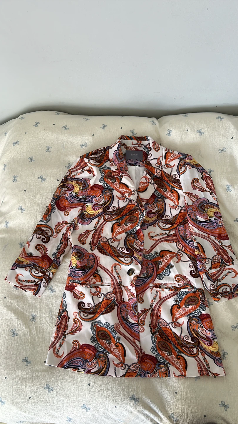 Women's Paisley Print Blazer