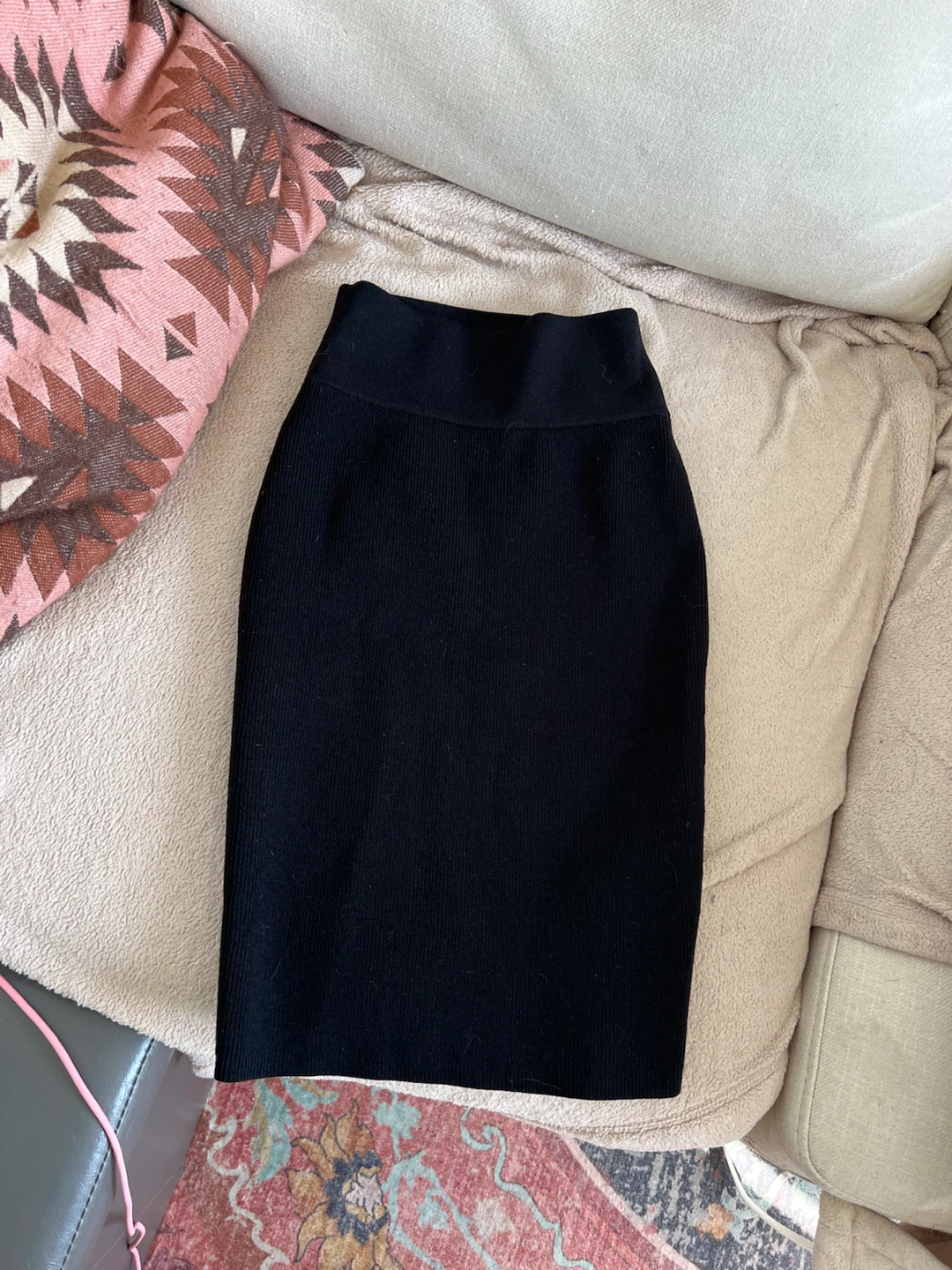 Babaton Black Ribbed Knit Pencil Skirt - XS