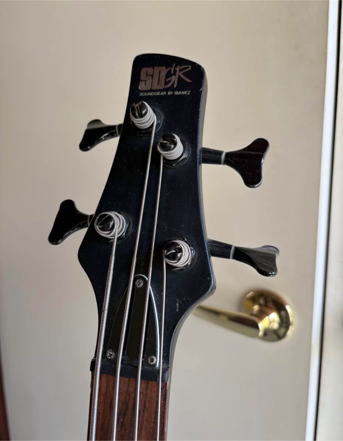 Ibanez Soundgear SGSR electric bass guitar - Black - photo 3