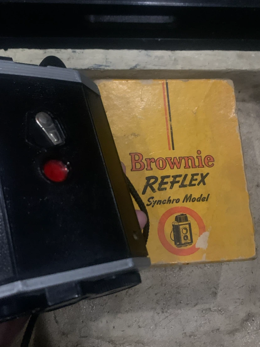 Kodak Brownie Reflex Synchro Model Camera - photo 3