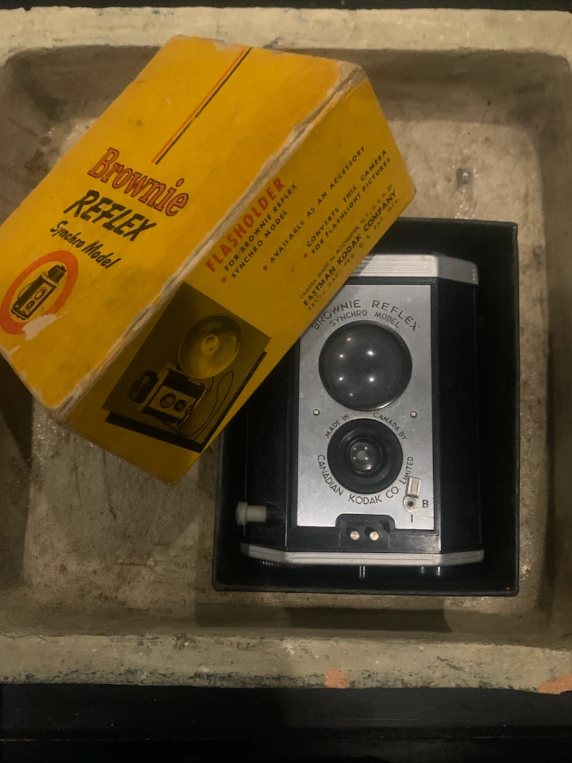 Kodak Brownie Reflex Synchro Model Camera - photo 5