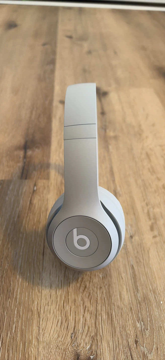 Beats Solo4 Wireless On-Ear Headphones - White - photo 2