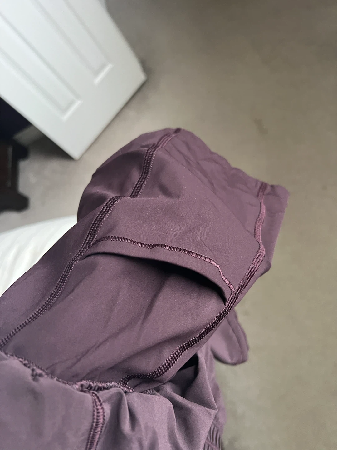 Size 4 lululemon shorts with pockets - photo 4
