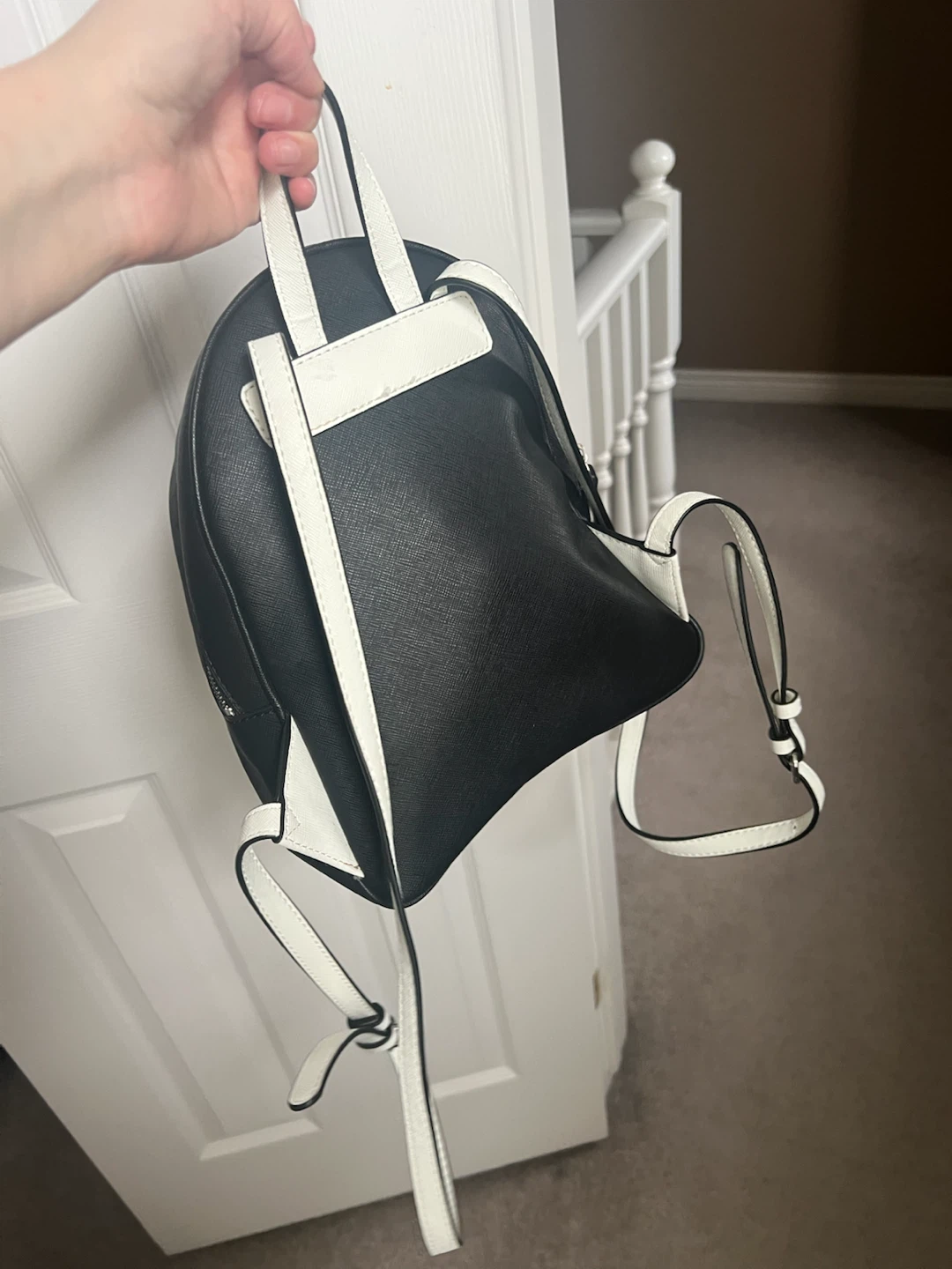 GUESS mini backpack - photo 3