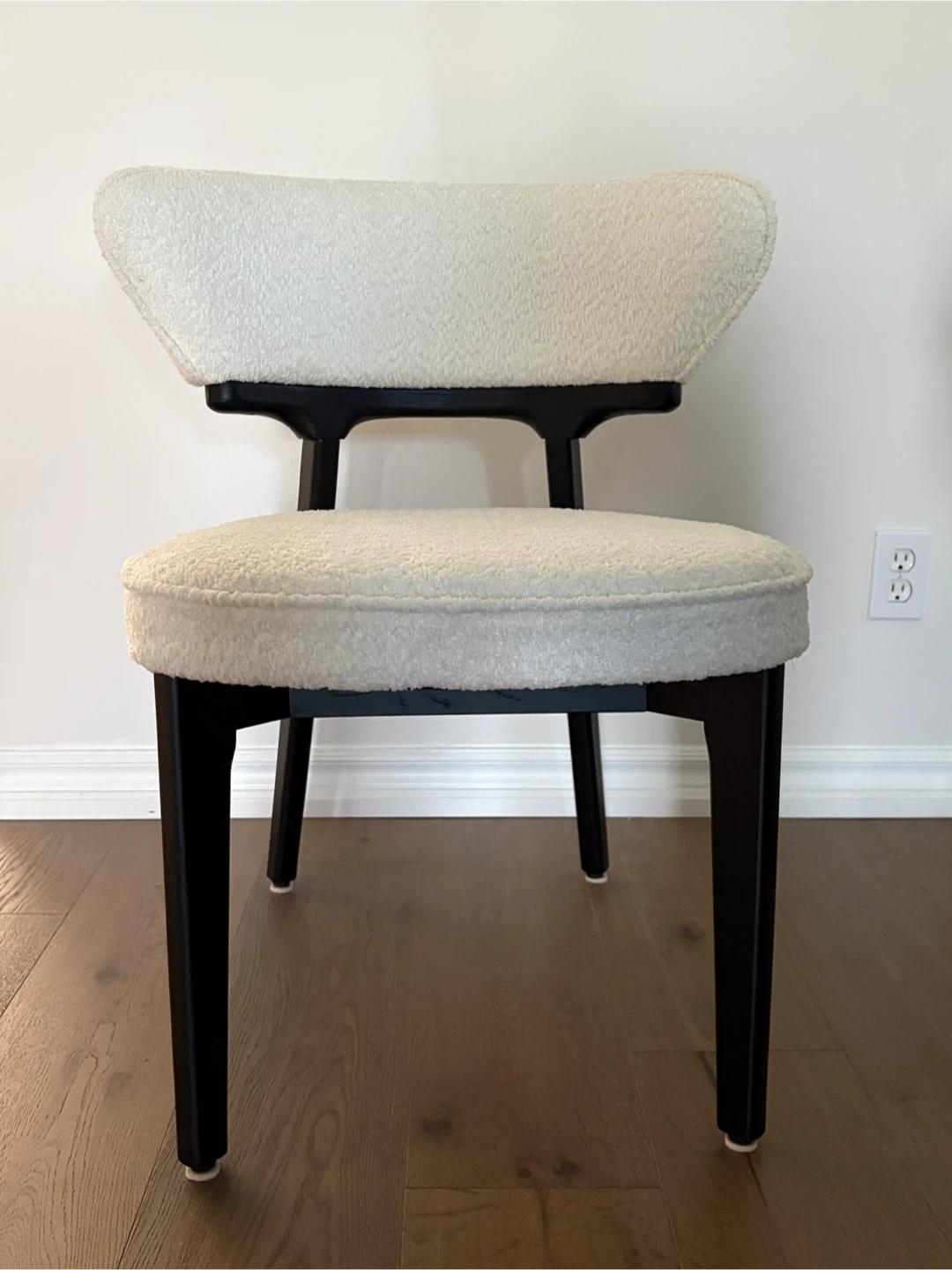 6 Brand New Wayfair Bouclé Dining Chairs – Save Over $1,400!