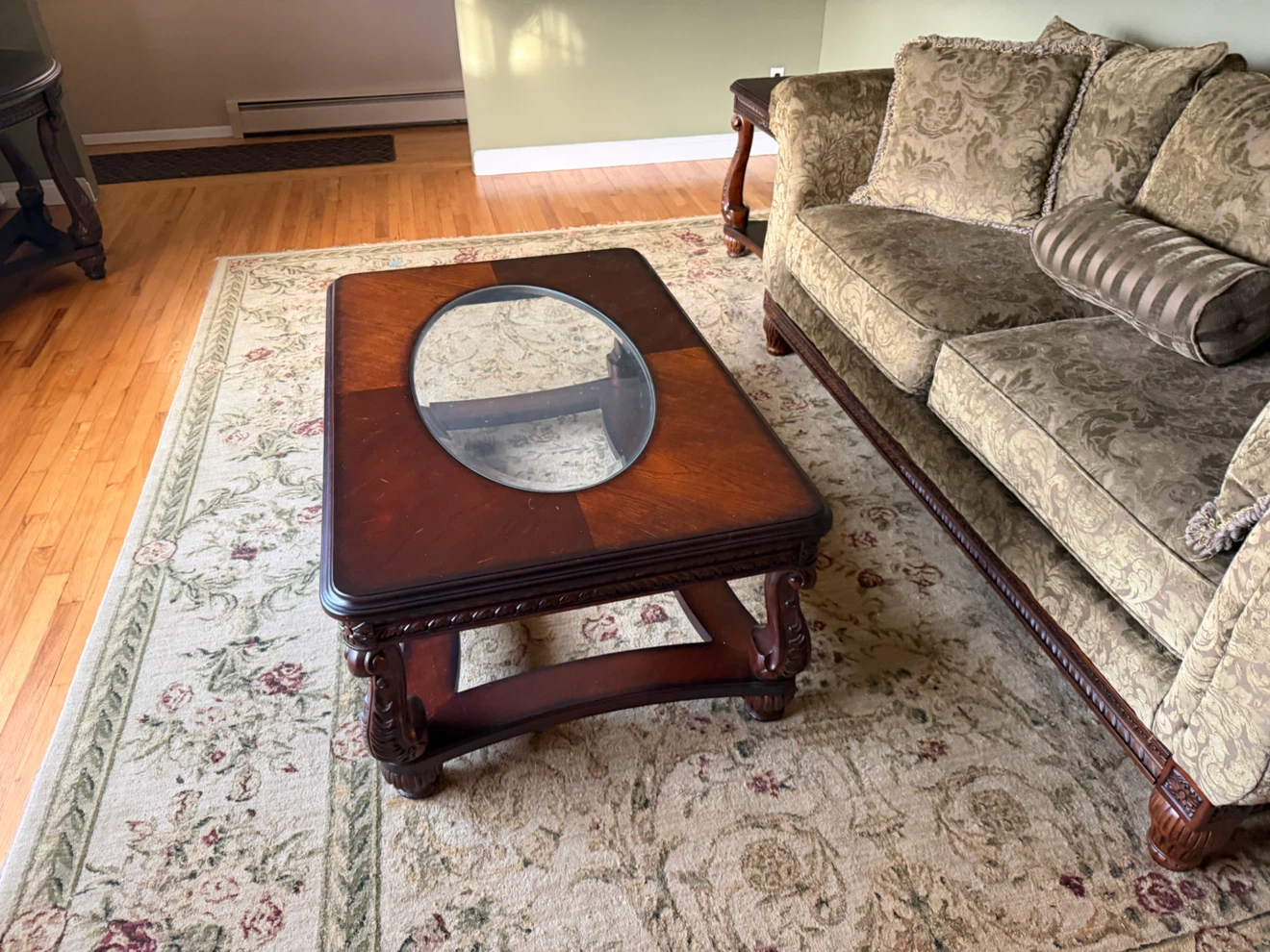 Vintage Ornate Wood End Table - photo 3