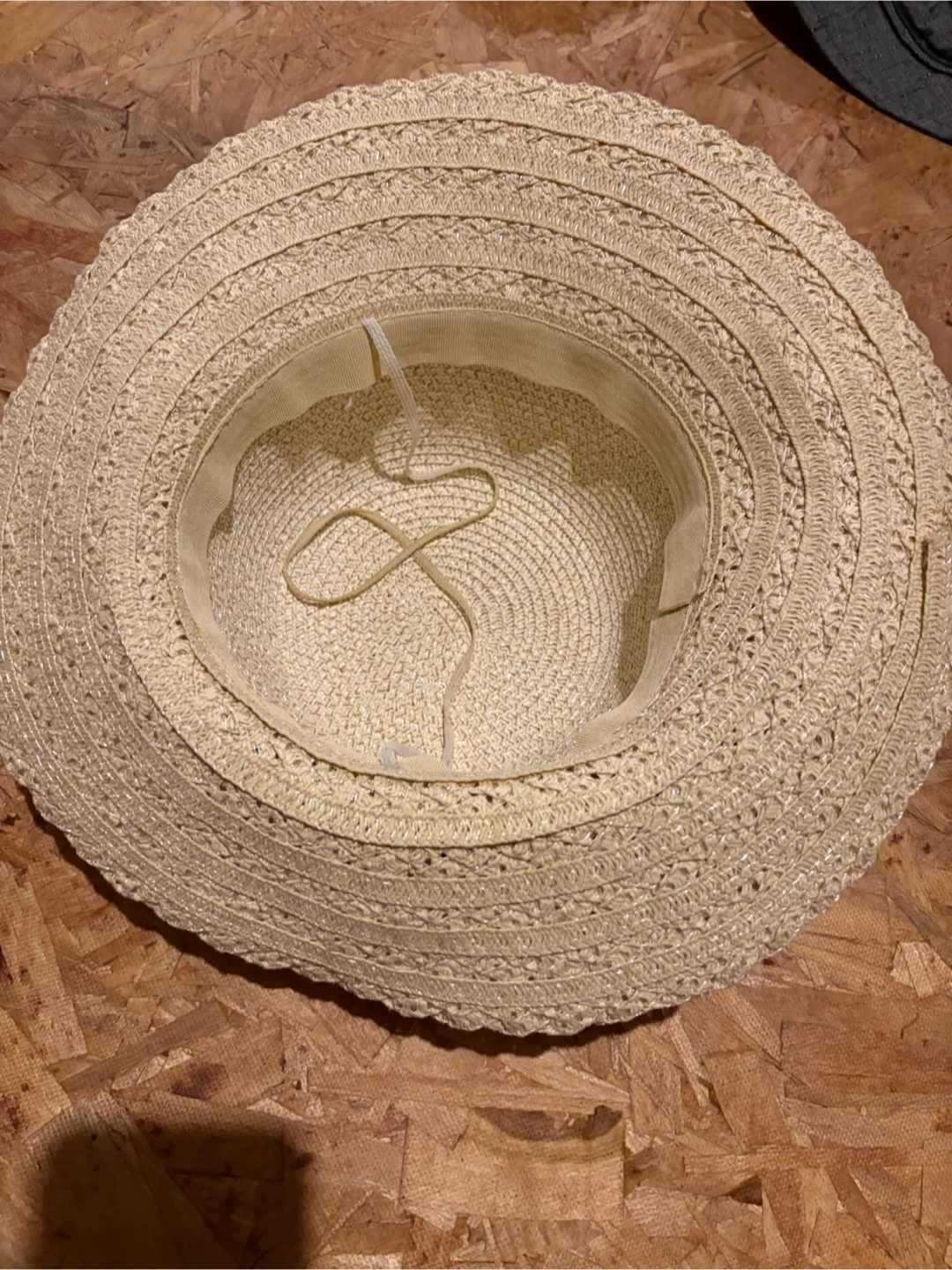 Free summer Straw Hat with Flower Accent - photo 2