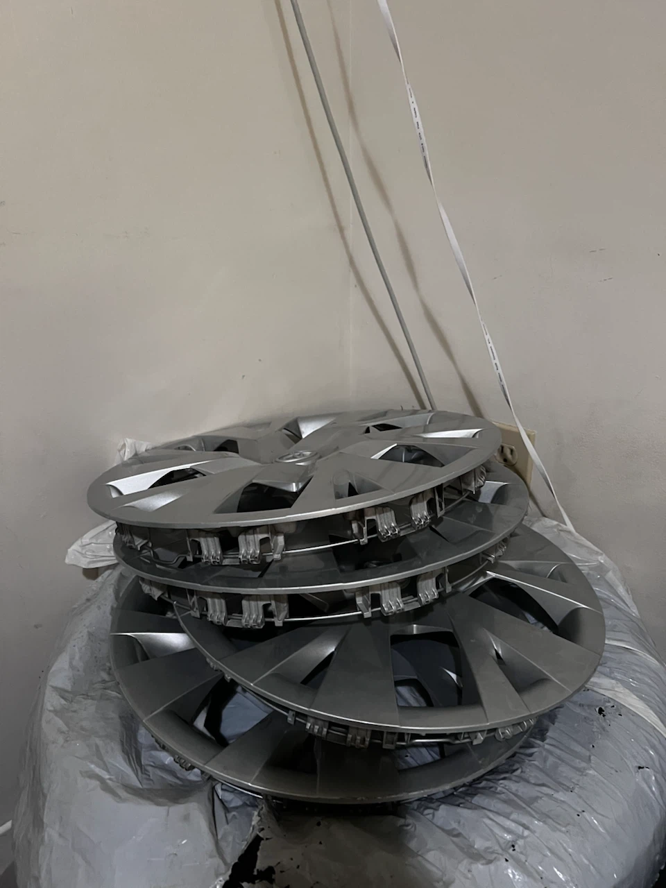 OEM Toyota hub caps