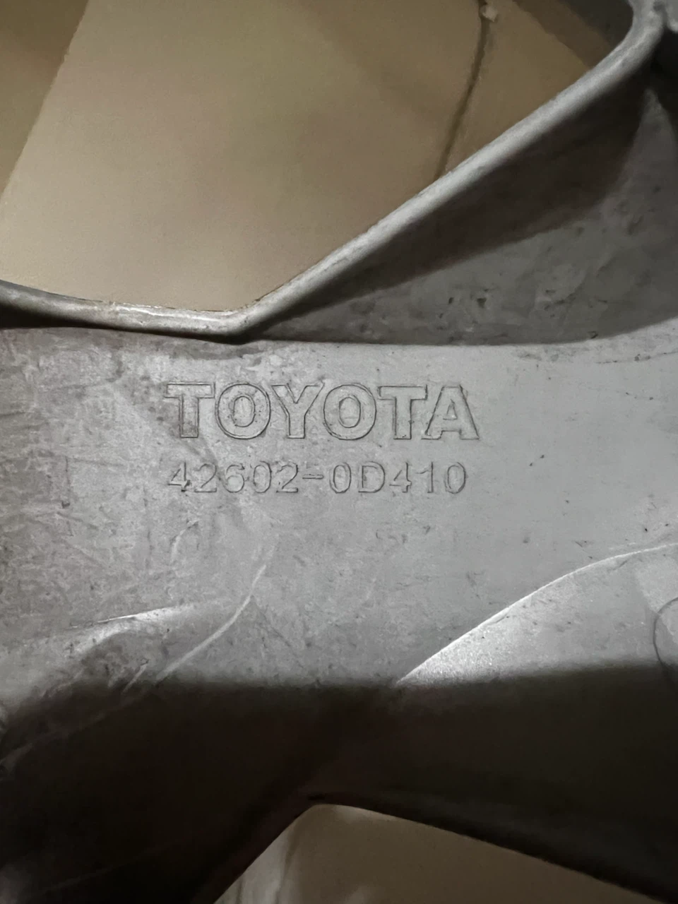 OEM Toyota hub caps - photo 2