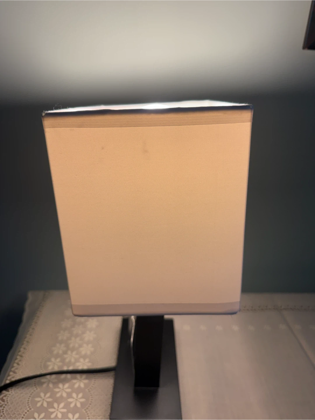 Hometrends Square Accent Lamp - photo 4