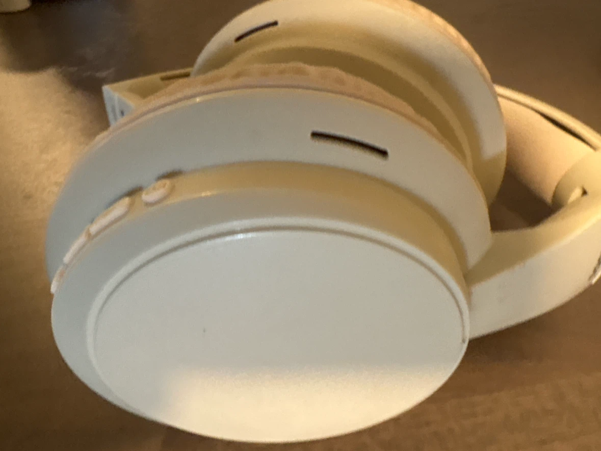 Beige Over-Ear Headphones - photo 2