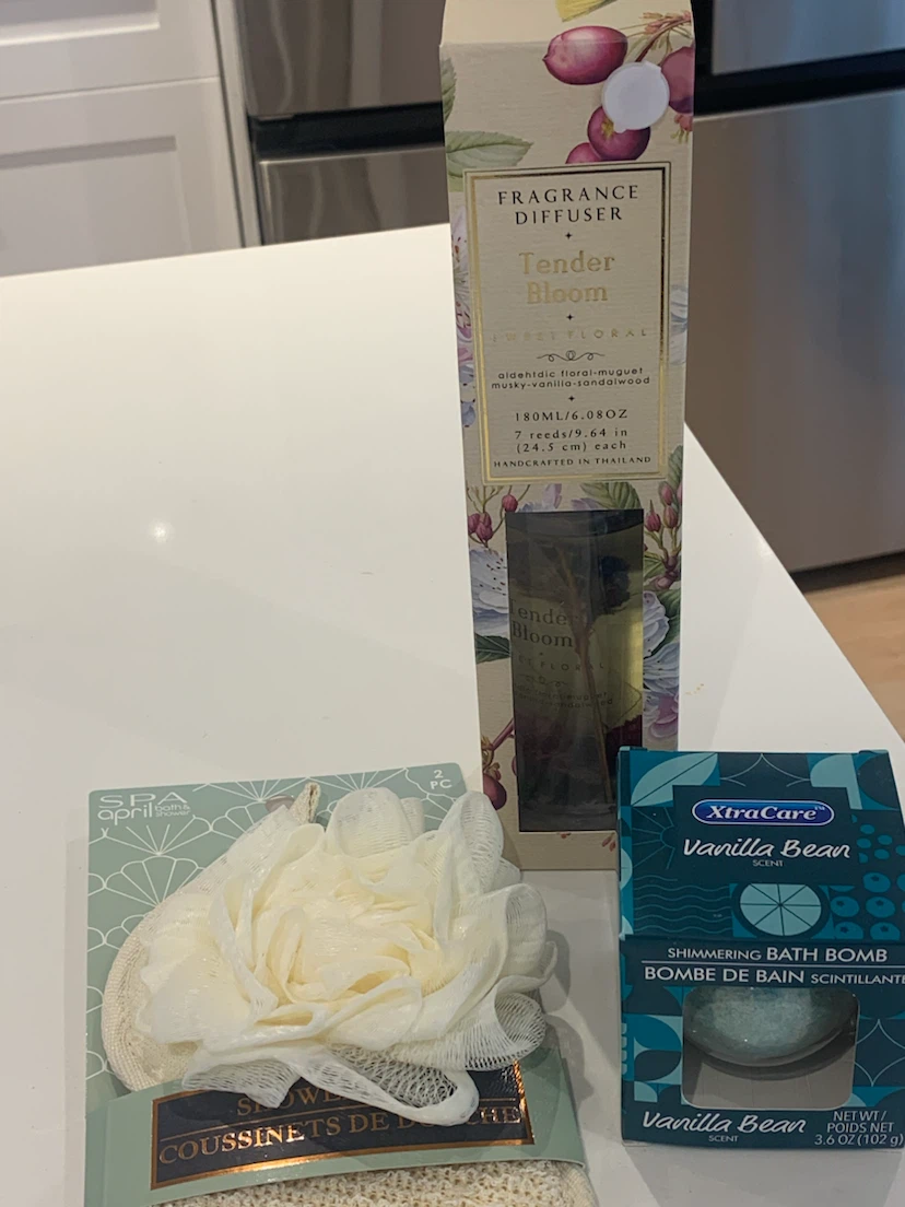 Sweet Floral Tender Bloom Fragrance Diffuser & Bath Bomb Set