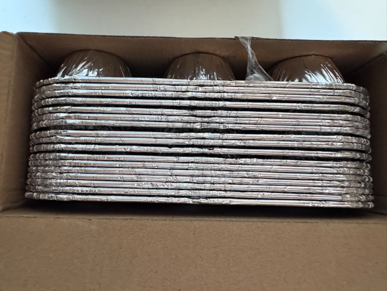 Elite Selection Aluminum Muffin Pans - 17 Pack - photo 2